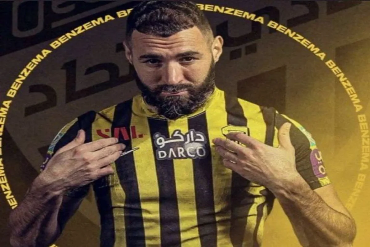 كريم بنزيما في احتفال الاتحاد بالدوري 