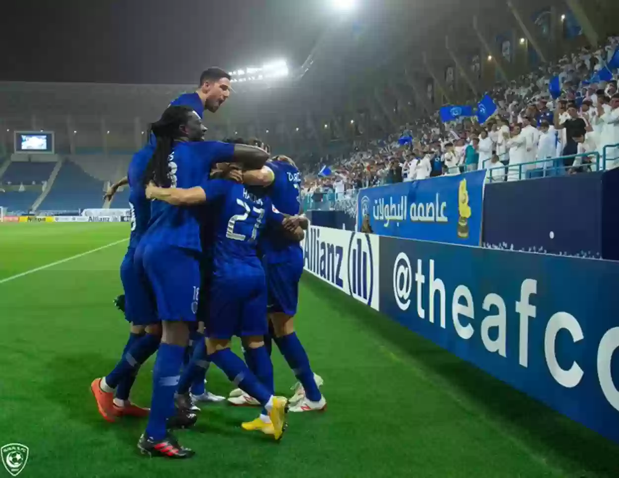 بعد استجابة الهلال للجماهير بالتعاقد مع لاعب مانشستر 