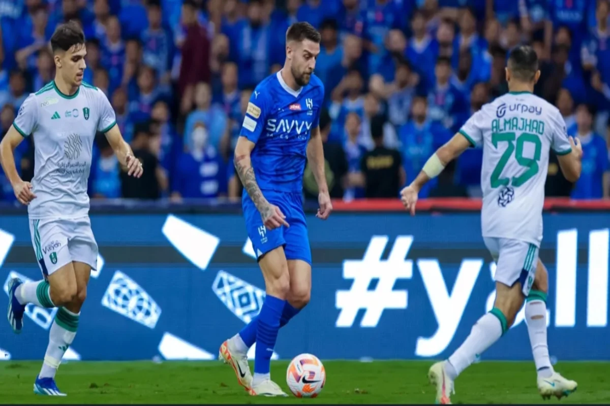 الهلال السعودي  والأهلي السعودي 