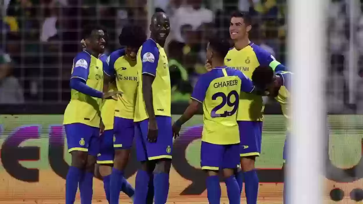 النصر يعاني ماديًا