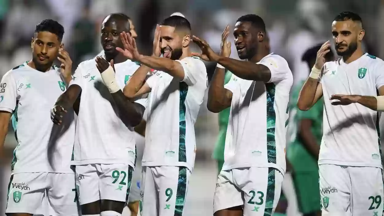 اللاعب وقع مع نادي آخر وهو في معسكر الأهلي بالنمسا