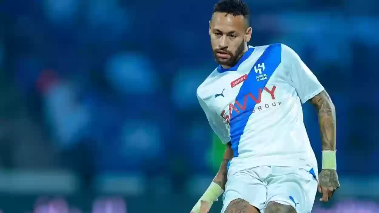 شاهد.. نيمار يضيع هدف محقق للهلال في مباراة ضمك