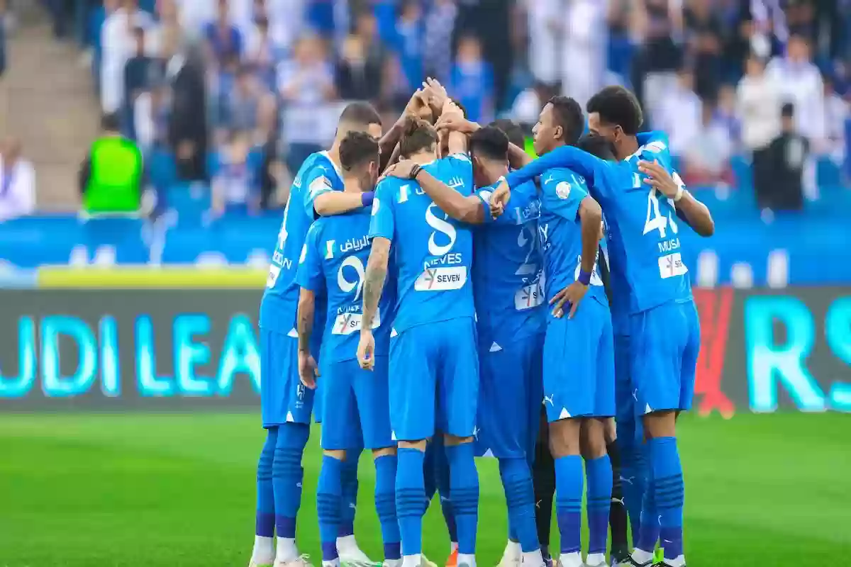 الهلال أهم من الاحتراف